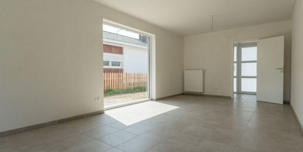 Woning te huur in Oedelem voor € 1.100 met 4 slaapkamers - Photo 1