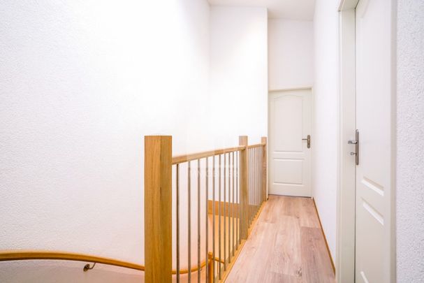 Maison mitoyenne de 8 pièces à louer à Plan-les-Ouates - Photo 1