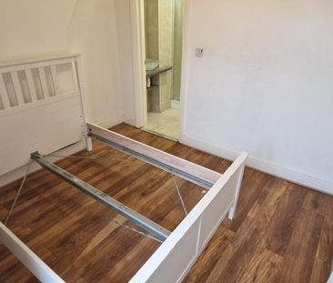 Studio to rent - Photo 6