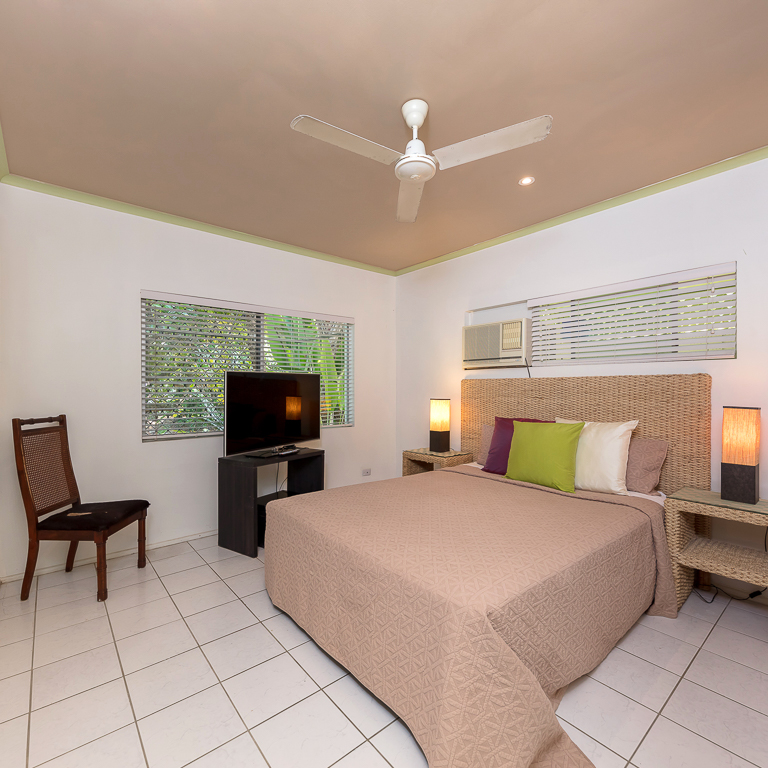 Unit 2, 20 Terebra St, Palm Cove, QLD - Photo 1