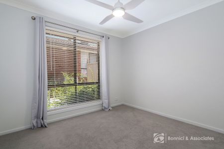 FRESH, LOW-MAINTENANCE LIVING IN SPRINGDALE HEIGHTS - Photo 5