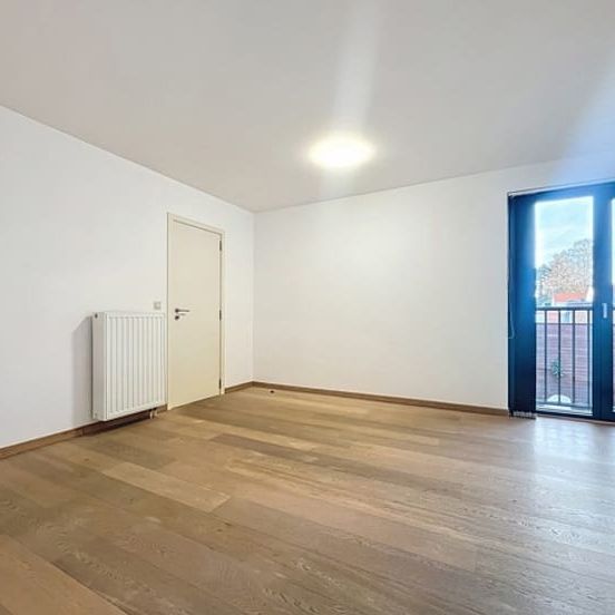 Appartement te huur - Photo 1