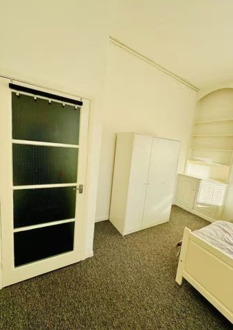 Room in a Shared House, Selhurst Road, SE25 - Photo 3