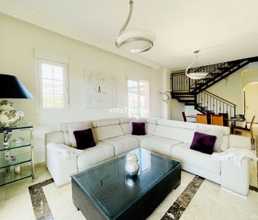 Penthouse Duplex in Nueva Andalucía - Photo 1