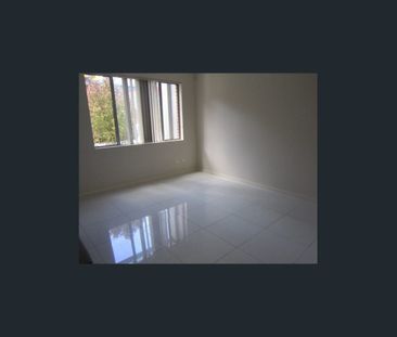 2 Bedroom Townhouse in Prime North Parramatta Location - Photo 3