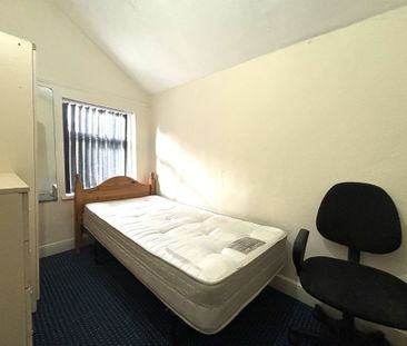4 bedroom house to rent - Photo 2