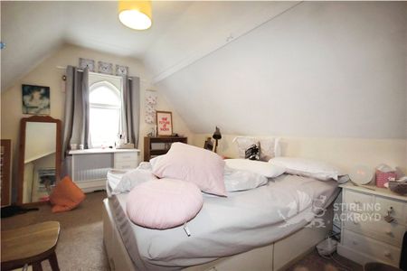 Nightingale Road, Guildford, Surrey, GU1 1EP - Photo 3