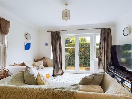 Northcote Road, St Margarets - 1 bedroomProperty for lettings - Chasebuchanan - Photo 5