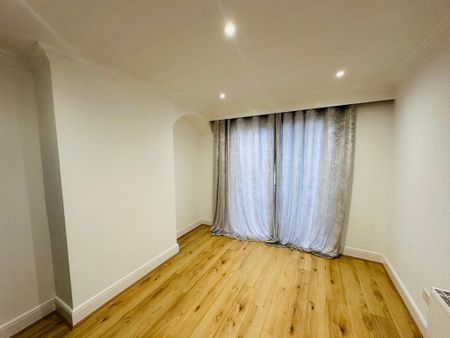 4 bedroom detached house to rent - Photo 5