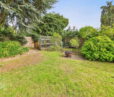 3 bedroom detached house to rent - Photo 3