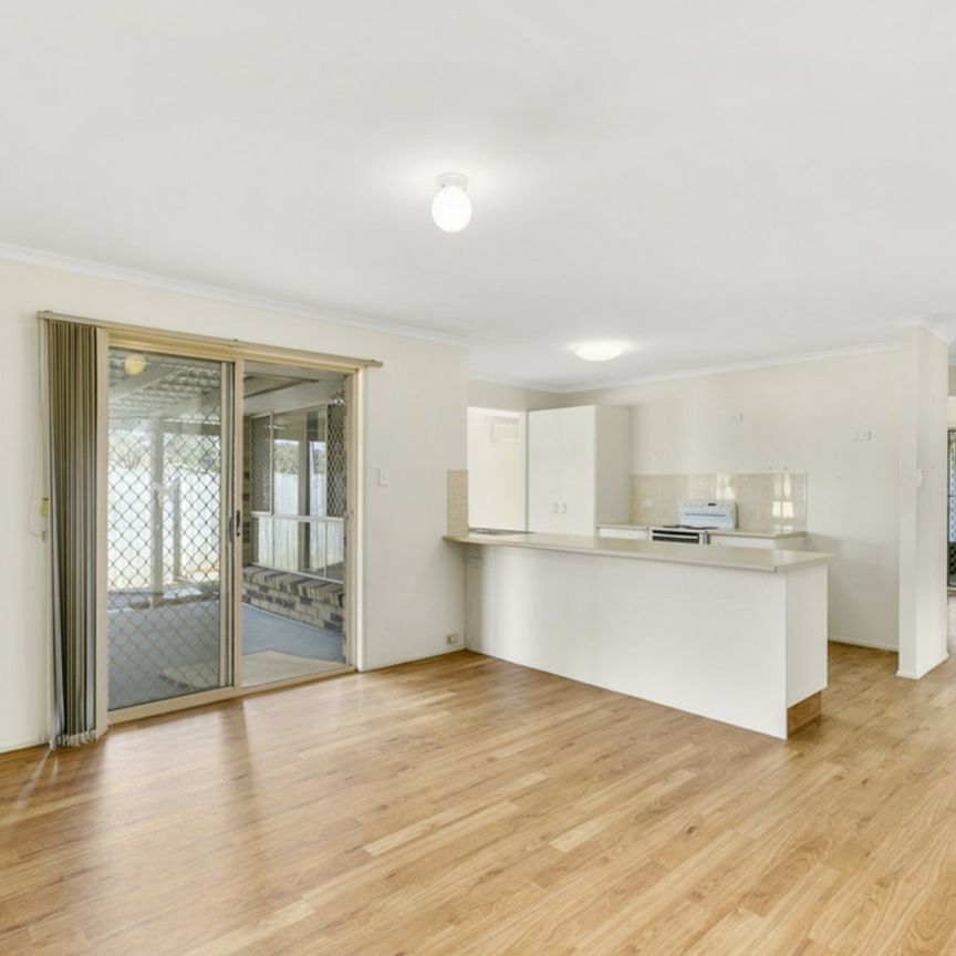 SENSATIONAL FAMILY HOME - Photo 1