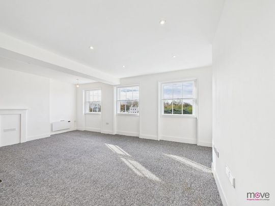 2 bedroom flat to rent - Photo 1