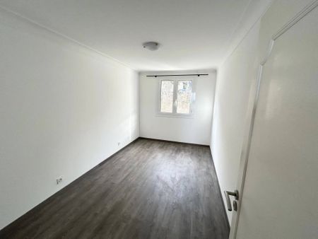 F4 avec balcon + terrasse, calme et vue panoramique à Saint-Antoine - Photo 5