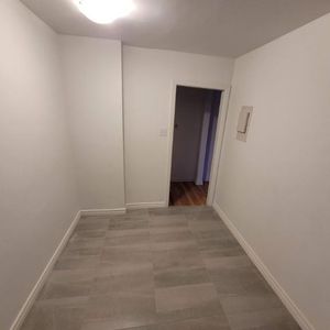 1 CH - 1 SDB - Montréal - $1,200 /mo - Photo 2