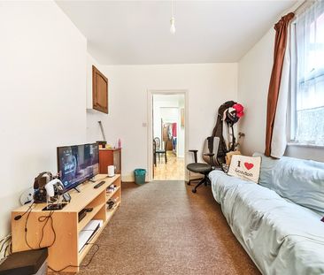 Rutland Gardens, N4, London - Photo 3