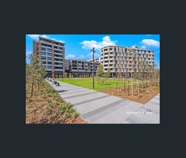 Spacious 2-Bedroom Unit in Shopping Village & Walk to Tallawong Metro - Photo 5