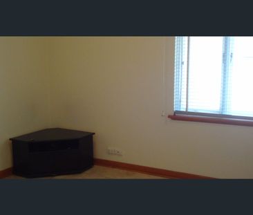 9 Cope Street, Midland, WA 6056 - Photo 4