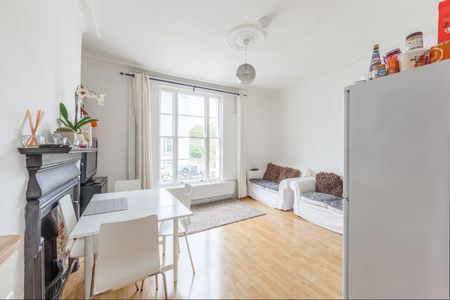 4 Bed Flat, Baptist Gardens, NW5 - Photo 2