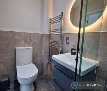 1 bedroom in a house share to rent - Photo 6