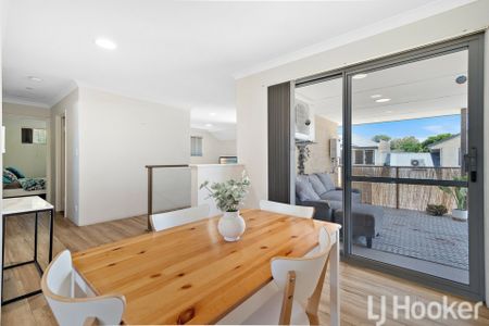 Fresh Stylish Apartment � Walk to the Foreshore - Photo 4