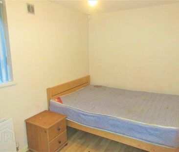 4 Bedroom Apartment, 66a Rugby Avenue, Queens Quarter, Belfast, BT7... - Photo 3
