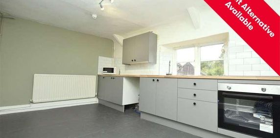 High Street, Winterbourne, Bristol, Gloucestershire, BS36 - Photo 2