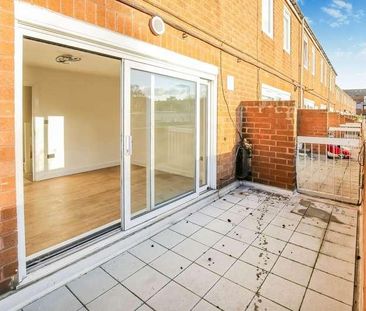 Castel Close, Hackney, E9 - Photo 5