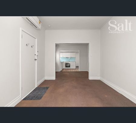 2/24 James Street, Hamilton, NSW 2303 - Photo 2