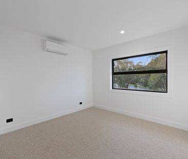 Stylish Townhouse in Superb Location - Photo 3