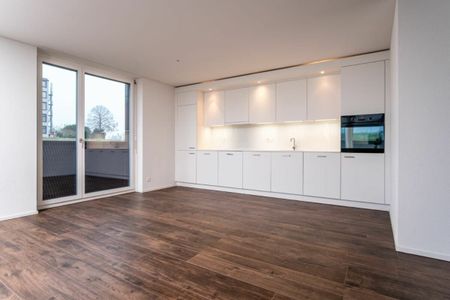 Bright room in modern 3.5-room apartment in Bülach (2-person shared flat) - Photo 5