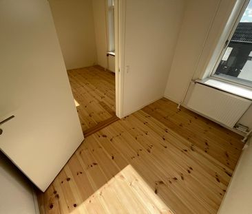 3-VÆRELSES LEJLIGHED I FREDERIKSHAVN - Foto 1