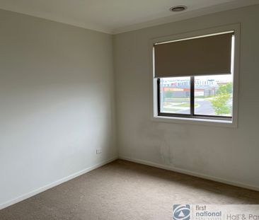 1 Dovetail Walk, Tarneit - Photo 4