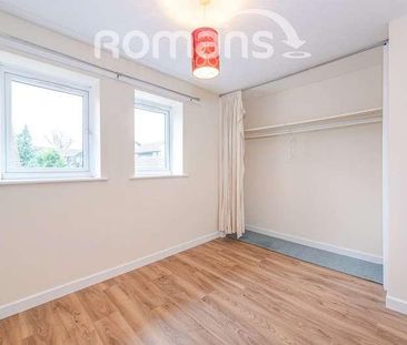 Beaconsfield Way, Earley, Reading, RG6 - Photo 4