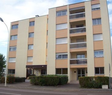 Location Appartement 1 pièce 32m² LE CREUSOT 71200 - Photo 2