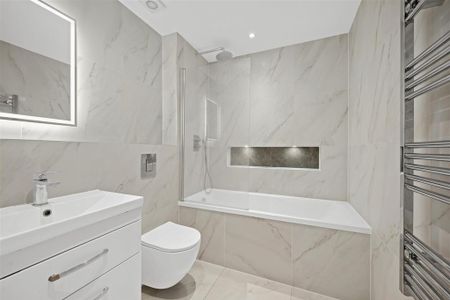 1 bedroom flat to rent - Photo 4