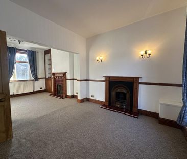 2 bedroom end of terrace house to rent - Photo 4