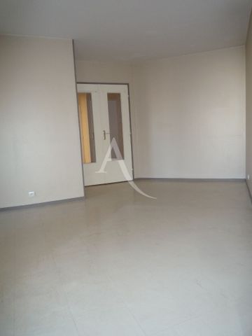 Location Appartement 2 pièces 56m² - Photo 4