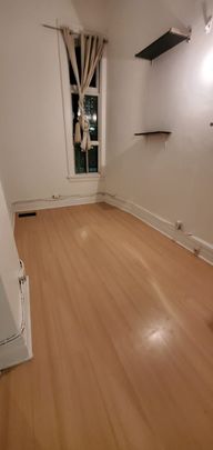 For Lease - 384 Spadina Avenue Unit# 3rd Floor, Toronto, Ontario - Photo 1