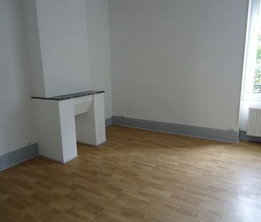 Location Appartement 2 pièces 46m² NEVERS 58000 - Photo 3