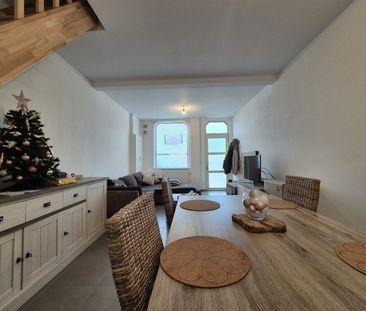 Gerenoveerde knusse rijwoning met tuin. - Photo 3
