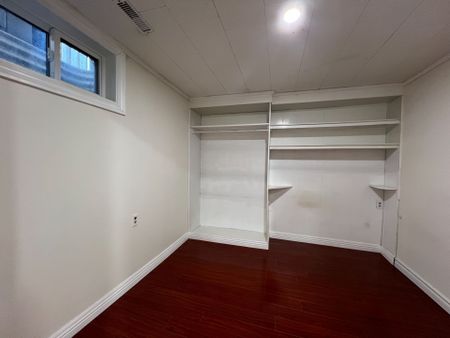 For Lease - 3281 Martins Pine Crescent, Mississauga, Ontario - Photo 5