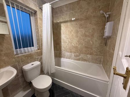 3 bedroom house to rent - Photo 4