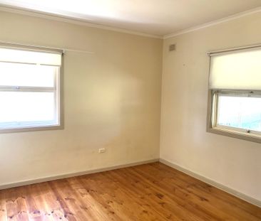 2 Bedroom Home in Quiet Convenient Lo... - Photo 1