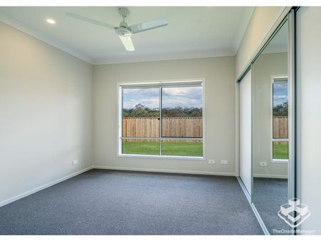 Brand New 4 Bedder Family House unbeatable LOW Price $615 pw - Photo 4