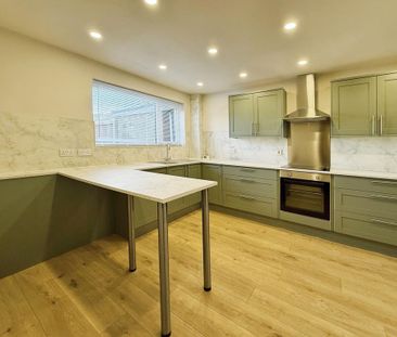 3 bedroom terraced house to rent - Photo 6