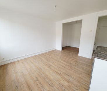 Location Appartement 3 pièces 68m² - Photo 2