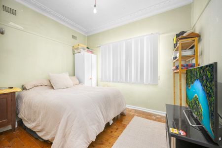 13 Huon Street, Cabramatta, NSW 2166 - Photo 3