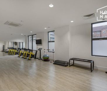 2 bedroom flat to rent - Photo 2