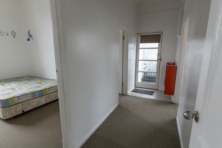 Spacious 3-Bedroom Family Home in Kaikorai, Dunedin - Photo 4