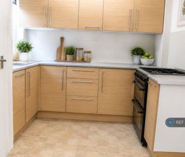 2 bedroom end of terrace house to rent - Photo 4